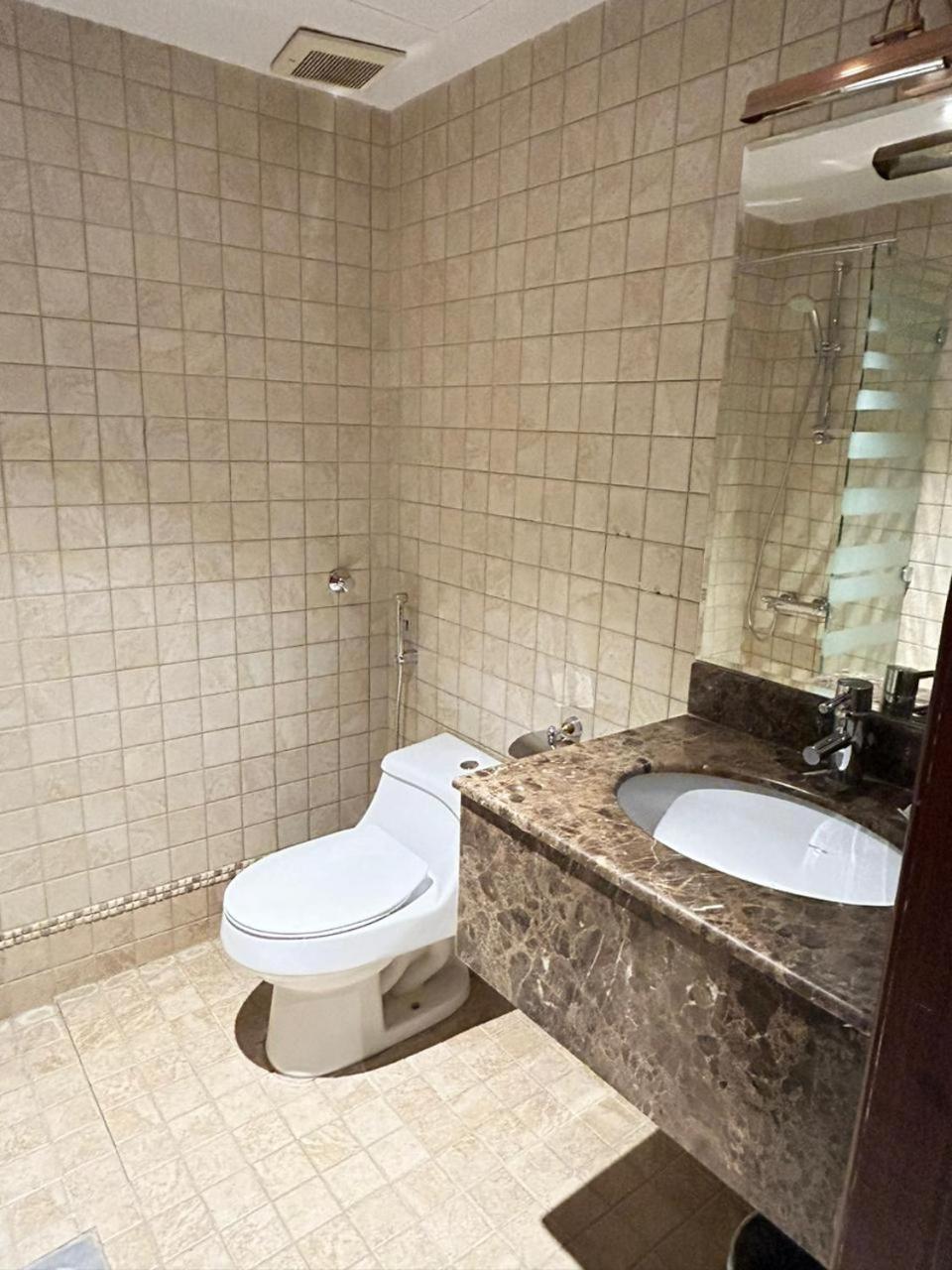 Onizah Hotel Unaizah Eksteriør bilde
